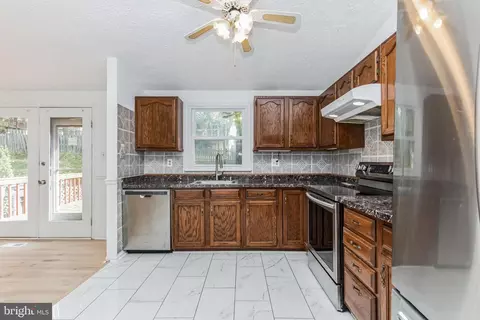 3040 Schubert Dr, Silver Spring, MD 20904 photo 11