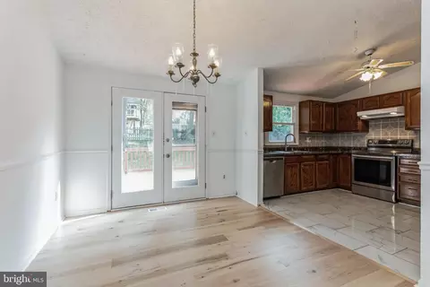 3040 Schubert Dr, Silver Spring, MD 20904 photo 8