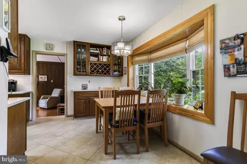 1107 Nora Dr, Silver Spring, MD 20904 photo 5