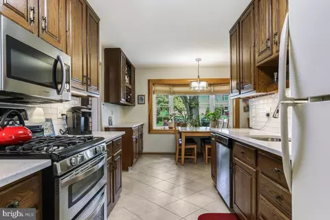 1107 Nora Dr, Silver Spring, MD 20904 photo 7