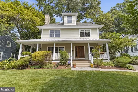 6214 Wagner Ln, Bethesda, MD 20816