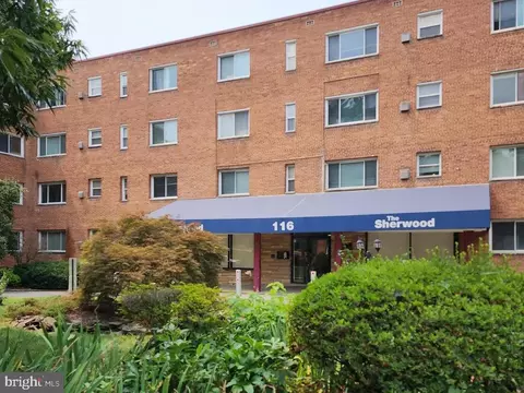 116 Lee Ave #107, Takoma Park, MD 20912