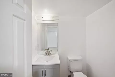15519 Langside St, Silver Spring, MD 20905 photo 3