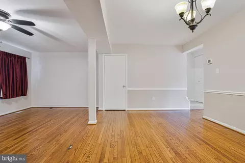 2830 Schoolhouse Cir, Silver Spring, MD 20902 photo 8