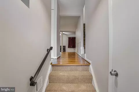 2830 Schoolhouse Cir, Silver Spring, MD 20902 photo 4