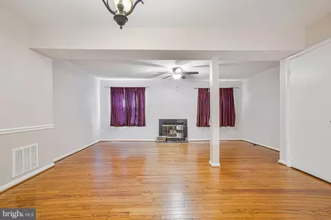 2830 Schoolhouse Cir, Silver Spring, MD 20902 photo 6