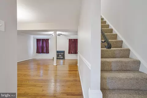 2830 Schoolhouse Cir, Silver Spring, MD 20902 photo 5