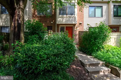 18721 Nathans Pl, Montgomery Village, MD 20886