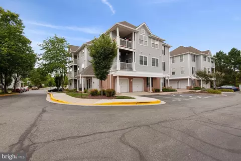 12709 Found Stone Rd #202, Germantown, MD 20876