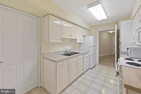 14809 Pennfield Cir #301, Silver Spring, MD 20906 photo 25