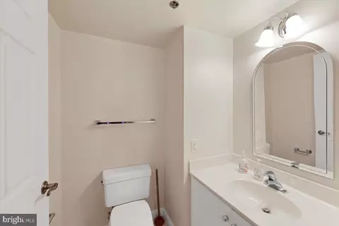 14809 Pennfield Cir #301, Silver Spring, MD 20906 photo 21