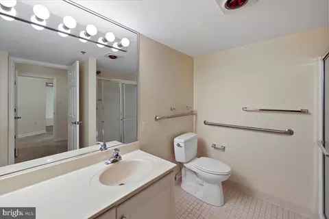 14809 Pennfield Cir #301, Silver Spring, MD 20906 photo 24