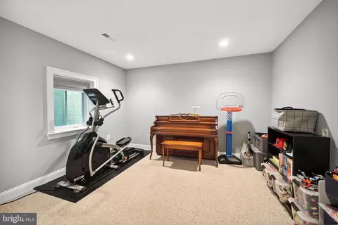 9008 Georgia Ave, Silver Spring, MD 20910 photo 35