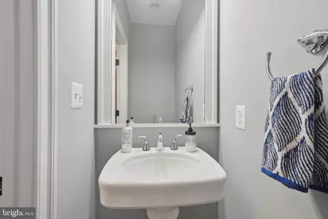 9008 Georgia Ave, Silver Spring, MD 20910 photo 20