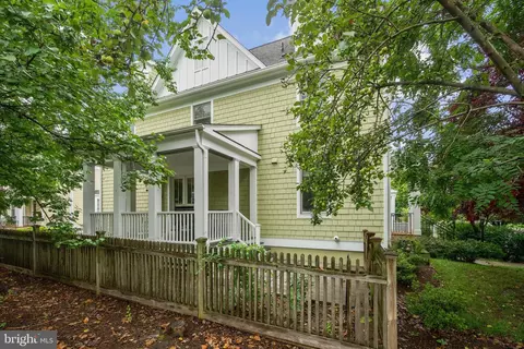 9008 Georgia Ave, Silver Spring, MD 20910 photo 2