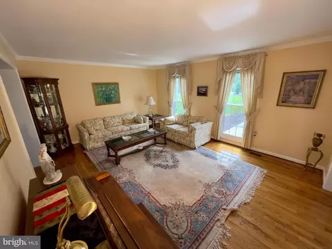 14921 Village Gate Dr, Silver Spring, MD 20906 photo 20