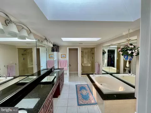 14921 Village Gate Dr, Silver Spring, MD 20906 photo 33