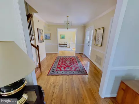14921 Village Gate Dr, Silver Spring, MD 20906 photo 10