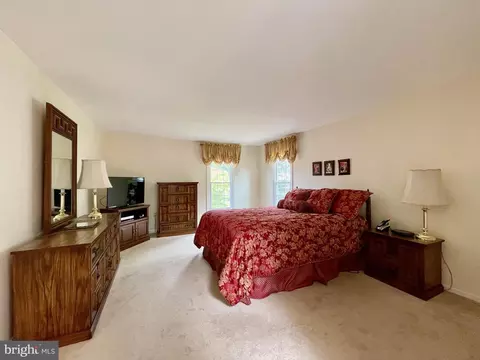 14921 Village Gate Dr, Silver Spring, MD 20906 photo 30
