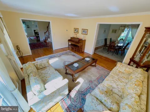 14921 Village Gate Dr, Silver Spring, MD 20906 photo 19