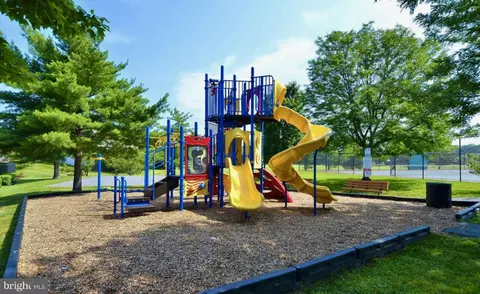 14921 Village Gate Dr, Silver Spring, MD 20906 photo 50