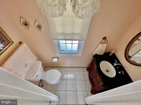 14921 Village Gate Dr, Silver Spring, MD 20906 photo 25