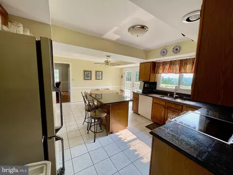 14921 Village Gate Dr, Silver Spring, MD 20906 photo 17