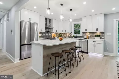 10001 Branch View Ct, Silver Spring, MD 20903