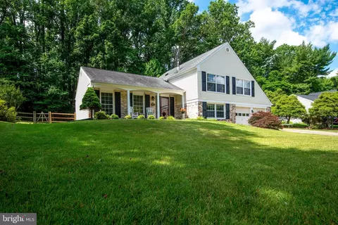 2213 Nees Ln, Silver Spring, MD 20905 photo 2