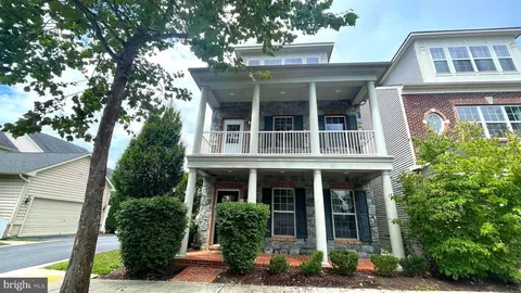 12400 Carriage Park Pl, Clarksburg, MD 20871
