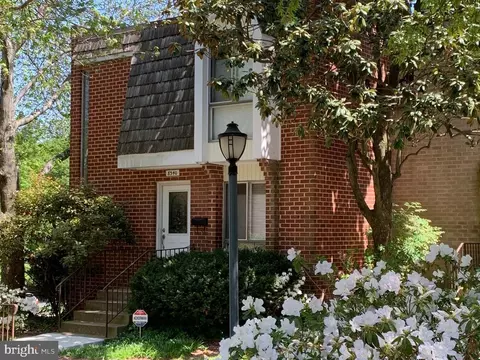 8340 N Brook Ln, Bethesda, MD 20814