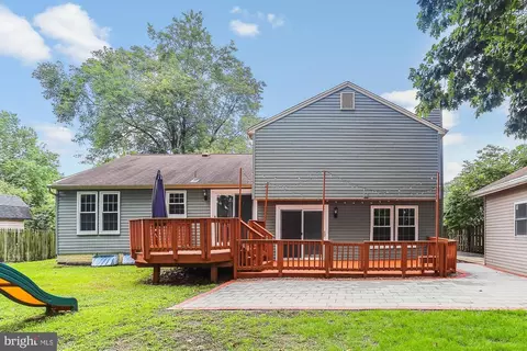 13209 Acoustic Ct, Silver Spring, MD 20904 photo 2