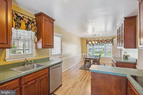 13337 Foxhall Dr, Silver Spring, MD 20906 photo 11
