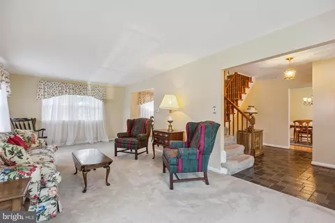 13337 Foxhall Dr, Silver Spring, MD 20906 photo 5