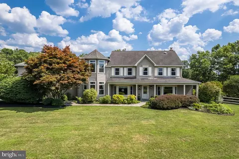 22031 Foxlair Rd, Gaithersburg, MD 20882