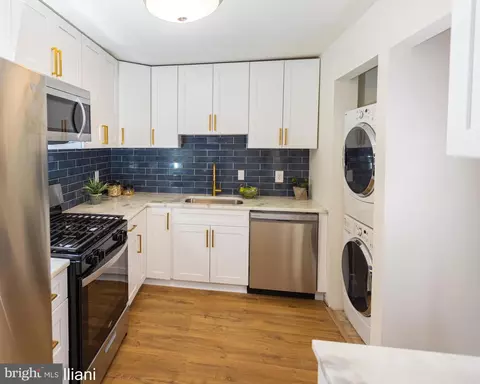 100 Monroe St #202, Rockville, MD 20850
