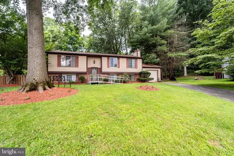 1401 Rossiter Ct, Silver Spring, MD 20905