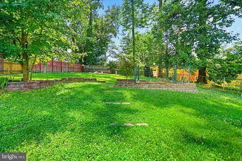11606 Mapleview Dr, Silver Spring, MD 20902 photo 33