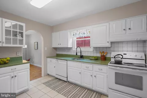 11606 Mapleview Dr, Silver Spring, MD 20902 photo 11