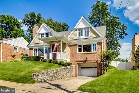 4506 Woodfield Rd, Kensington, MD 20895