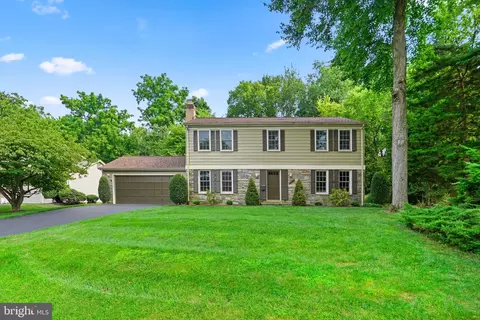 7818 Ivymount Ter, Potomac, MD 20854