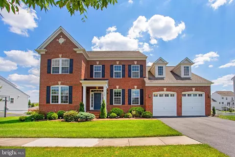 214 Harbinger Dr, Derwood, MD 20855