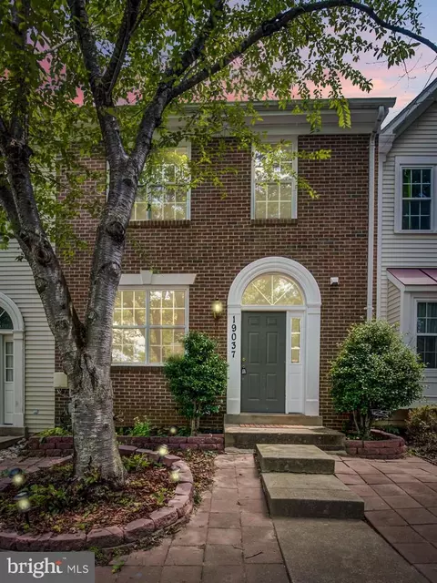 19037 Highstream Dr, Germantown, MD 20874