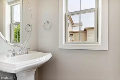 13510 Redspire Dr, Silver Spring, MD 20906 photo 16