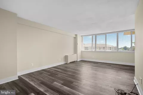 1220 Blair Mill Rd #709, Silver Spring, MD 20910 photo 4