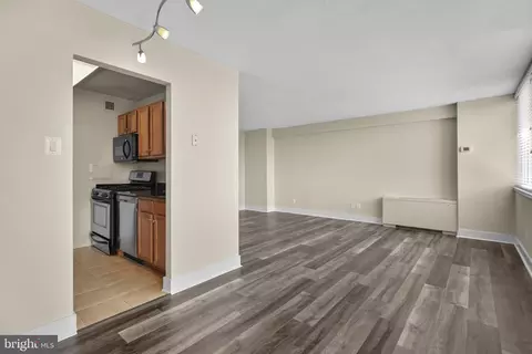 1220 Blair Mill Rd #709, Silver Spring, MD 20910 photo 11