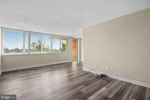 1220 Blair Mill Rd #709, Silver Spring, MD 20910 photo 6