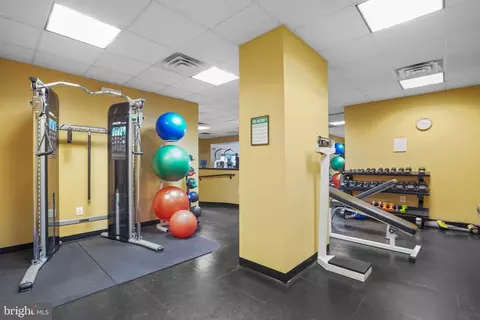 1220 Blair Mill Rd #709, Silver Spring, MD 20910 photo 32