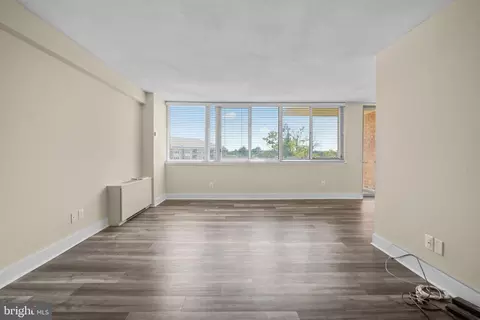 1220 Blair Mill Rd #709, Silver Spring, MD 20910 photo 5