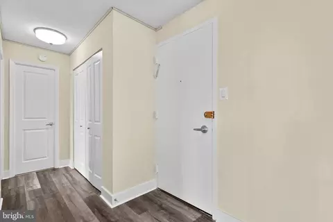1220 Blair Mill Rd #709, Silver Spring, MD 20910 photo 3